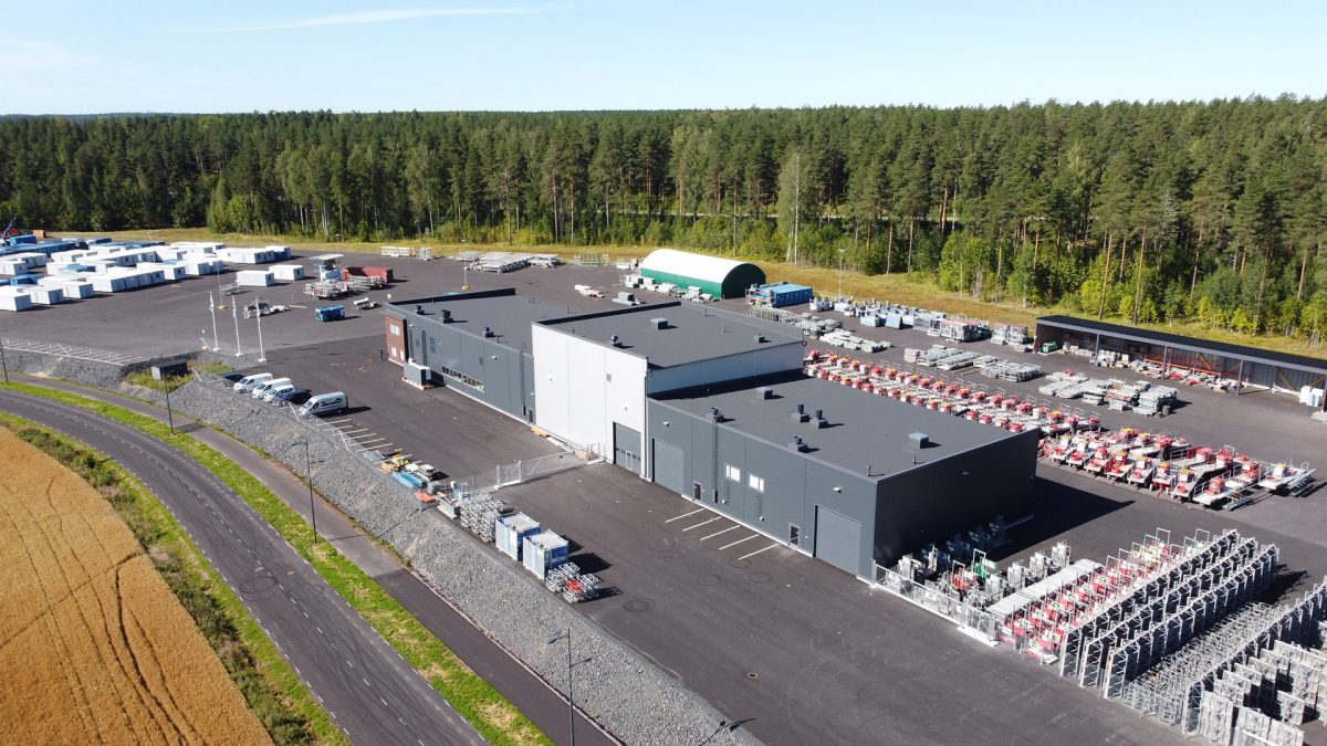 HRK-Konevuokraamot Oy 50 vuotta – mukana rakentamassa Suomea